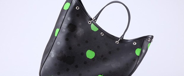 Comme des Garcons’dan Beatles çantası