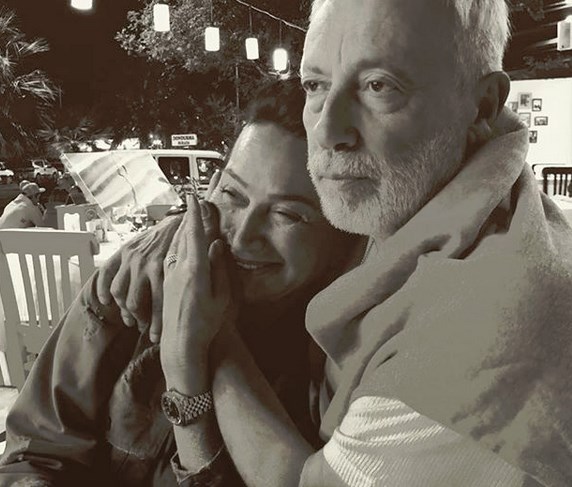 Demet Akbağ, Zafer Çika