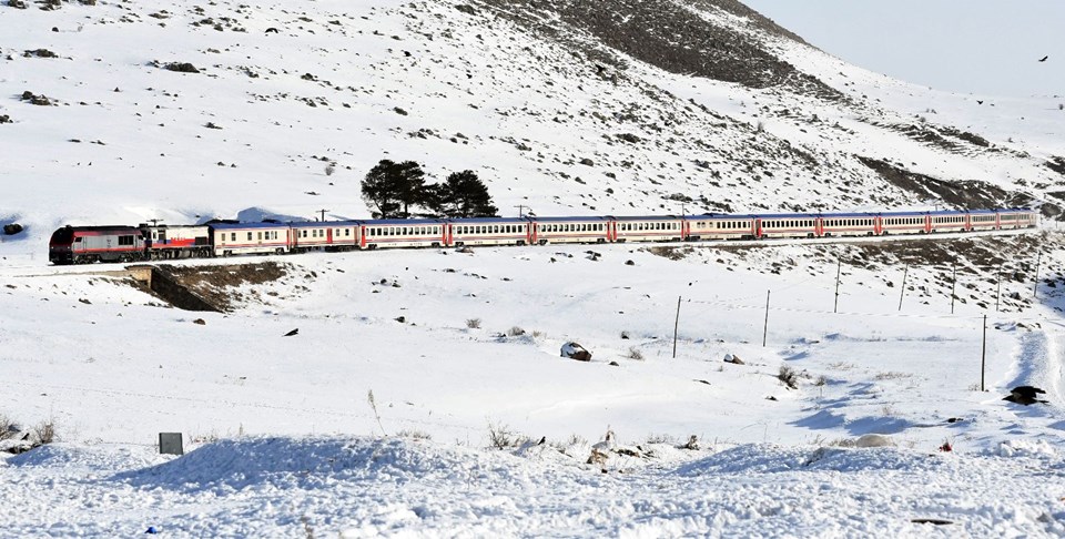 doğu ekspresi, kars treni, çıldır gölü, ani harabeleri, sarıkamış, kars gezilecek yerler, kars'ta nereye gitmeli