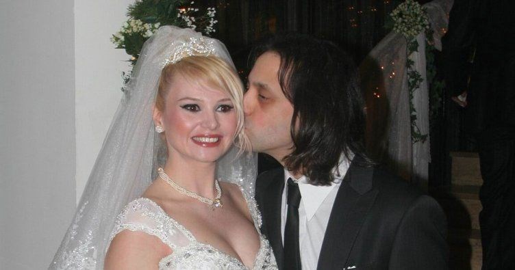 Kaan Tangöze, Kıvılcım Ural, Seçkin Piriler, Duman, Kaan Tangöze ve Kıvılcım Ural evlendi,