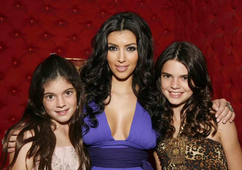 Kylie Jenner, Kylie Jenner kimdir, Kylie Jenner nasıl para kazanıyor, Kylie Jenner'ın kariyeri, Kylie Jenner'ın hayatı, Dunyanın en genç milyarderi Kylie Jenner