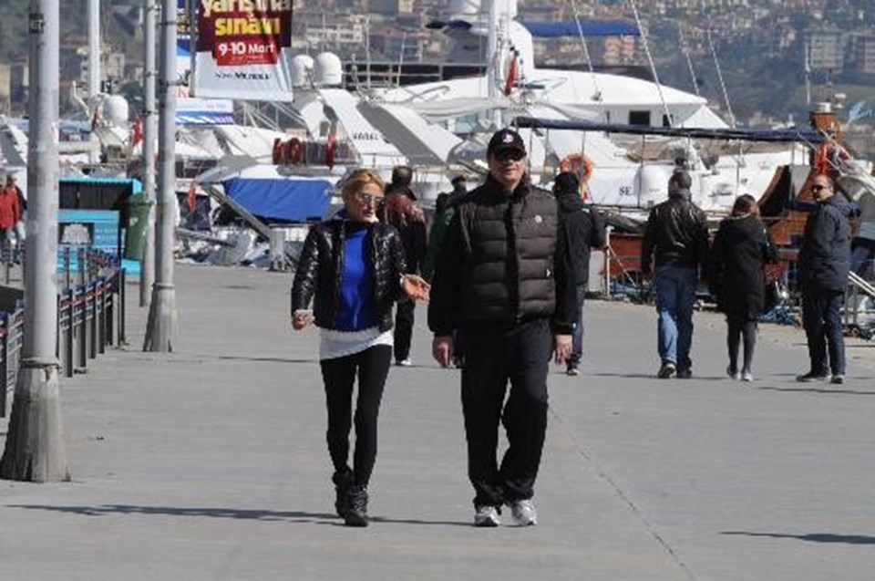 Ergin Ataman ile yaşam koçu Şeyda Coşkun, İstanbul Bebek’te her sabah birlikte yürüyüş yaptıkları halde, o dönem gizli ilişkileri varmış gibi lanse edilip otel görüntüleriyle bazı gazetelere haber olmuştu.