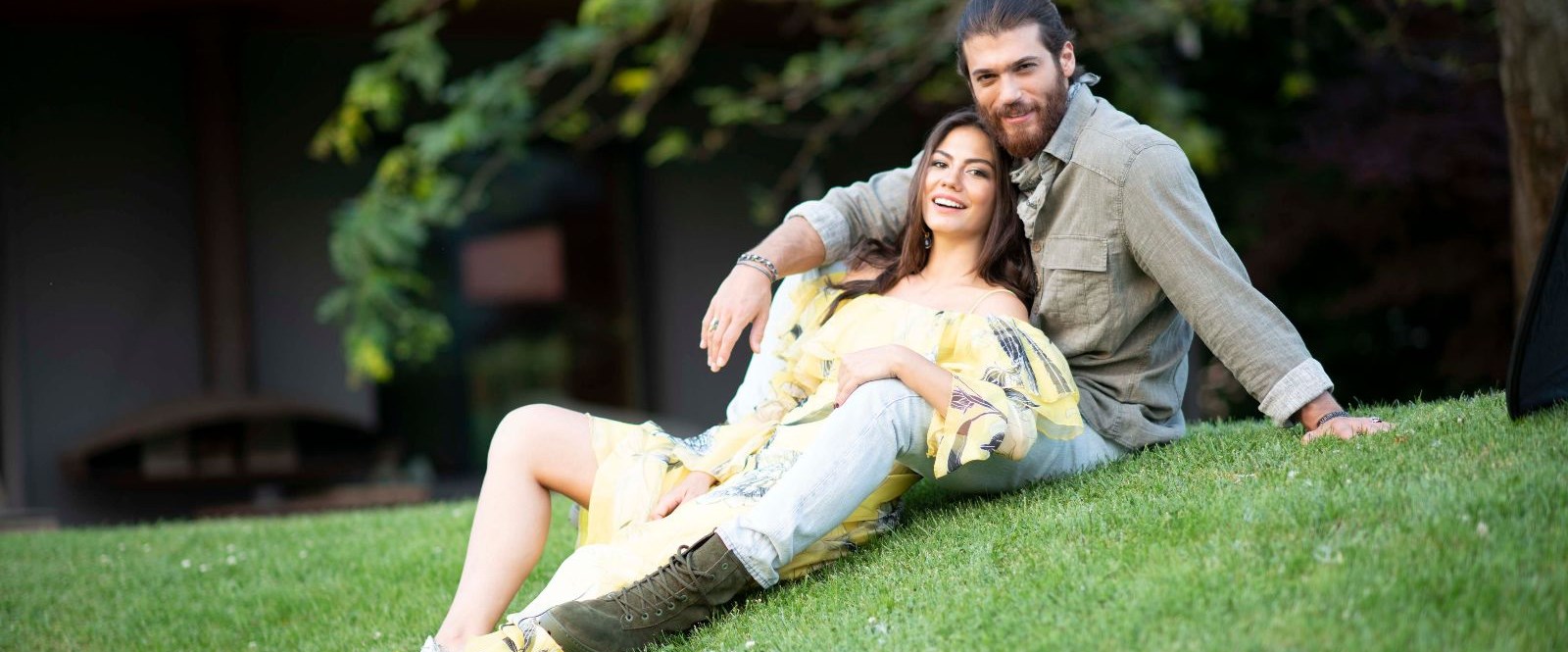 Başrollerinde Can Yaman (Can Divit) ve Demet...