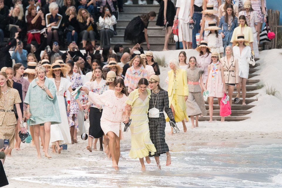 Chanel, defile, Chanel 2019 ilkbahar-yaz kreasyonu