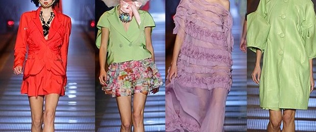 Galliano’dan şapkalar