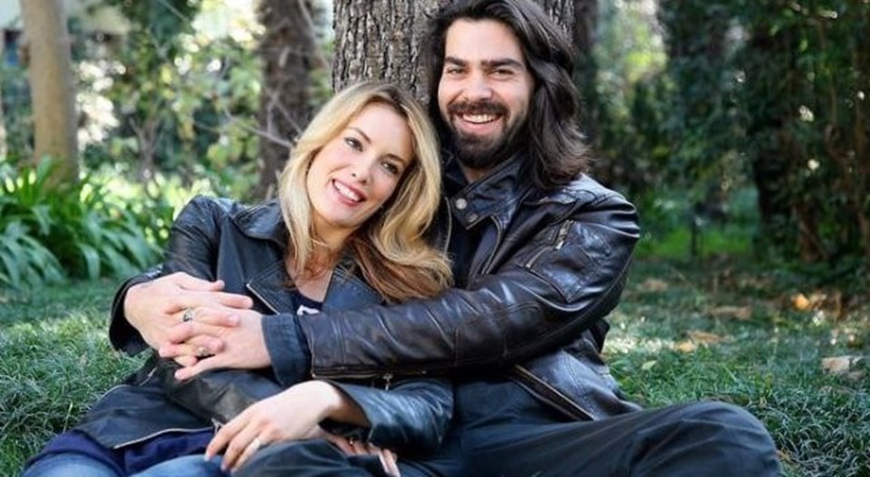 Çift Arka Sokaklar dizisinde birlikte rol almıştı.