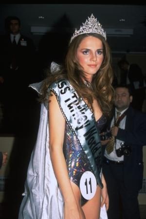 Tuğçe Kazaz - 2001