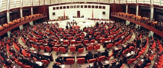 Gençler, 'güler yüzlü' milletvekili istiyor