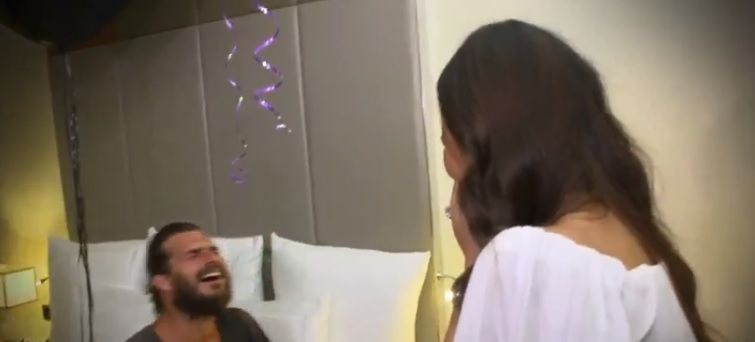 survivor, survivor hakan, gizem hatipoğlu, gizem hatipoğlu hamile mi
