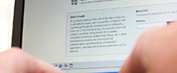 Her şeyi Facebook'a yazmayın!