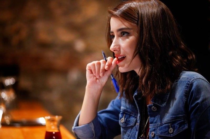 Hazal Kaya - 3.7 milyon