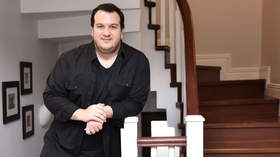 Şahan Gokbakar - 2.6 milyon
