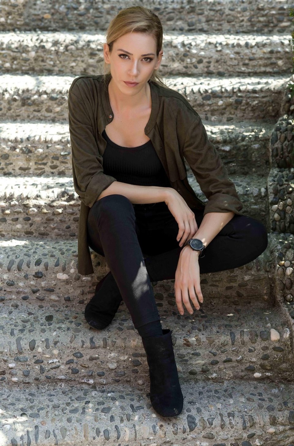 Sinem Kobal - 4.3 milyon