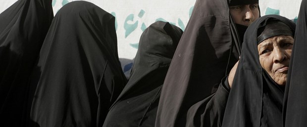 Irak'ta kadınlara özel banka uygulaması