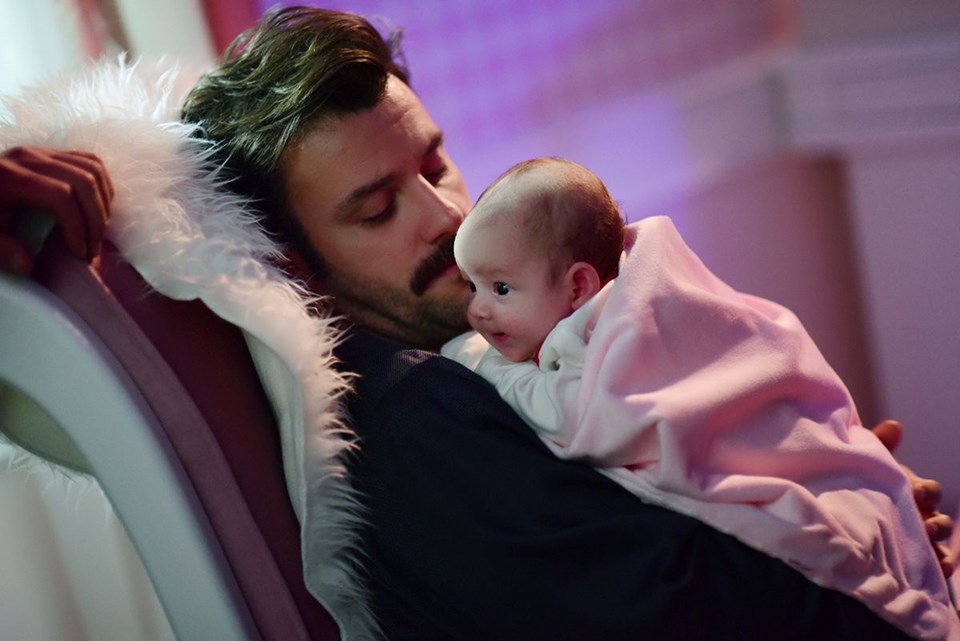 İstanbullu Gelin yeni bölümde İpek bebeğini neden İstanbullu Gelin yeni bölümde İpek bebeğini neden