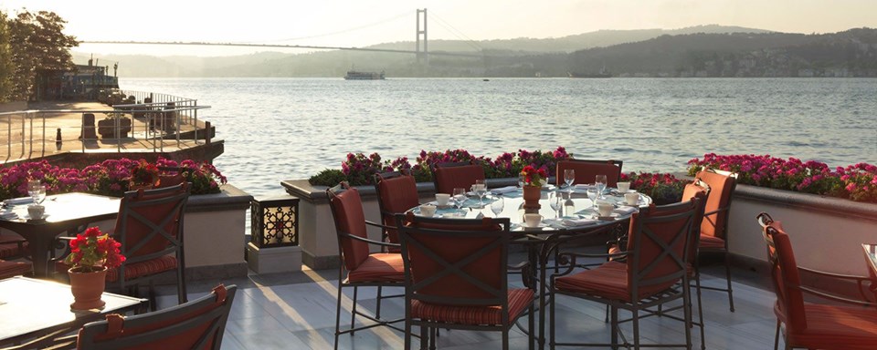 AQUA RESTAURANT FOUR SEASONS AT THE BOSPHORUS