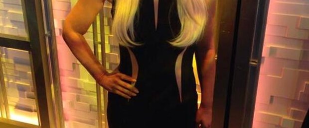 Jessica Simpson yeni görünümüyle