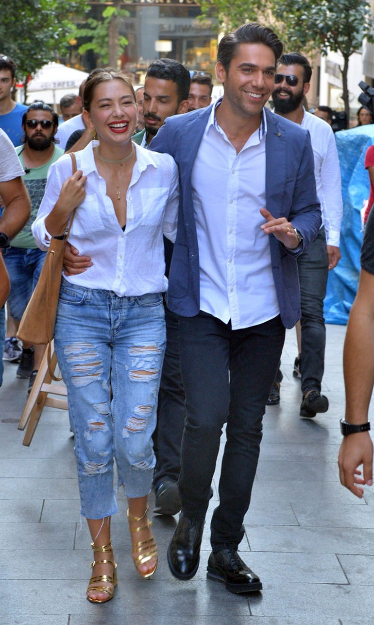 Kadir Doğulu ile Neslihan Atagül'den bebek açıklaması - 1 ...
