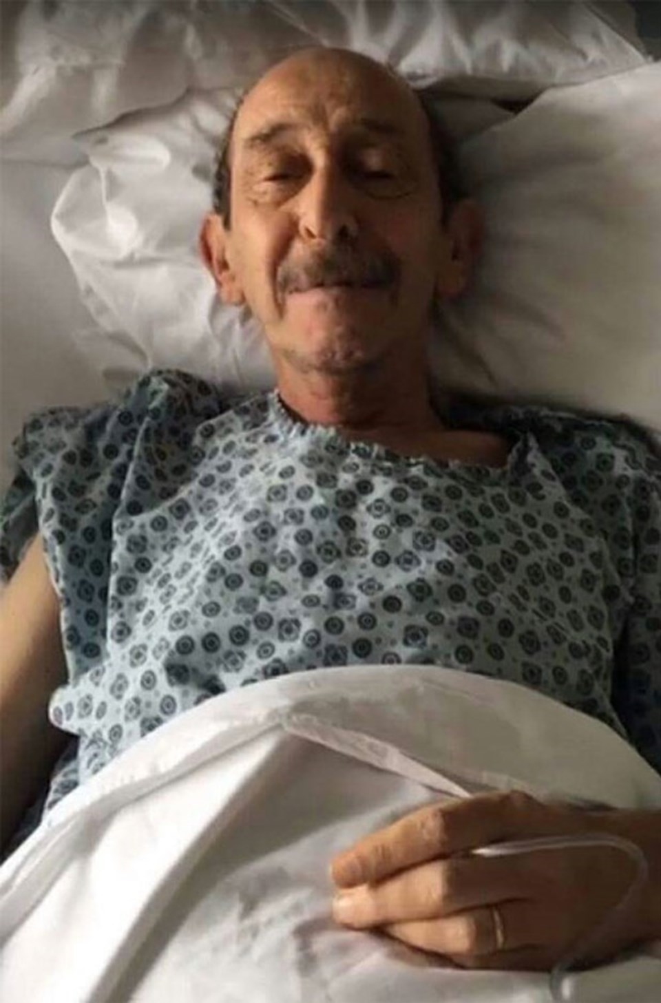 71 yaşındaki Atilla, Kiralık Aşk'ın Sadri Usta'sı olarak rol alıyordu.