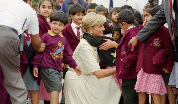 Kate Middleton, Prenses Diana, İngiltere, Okul, Sağlık, Moda, Yaşam, Dunya