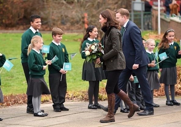 Kate Middleton, çizme, bok, Penelope Chilvers