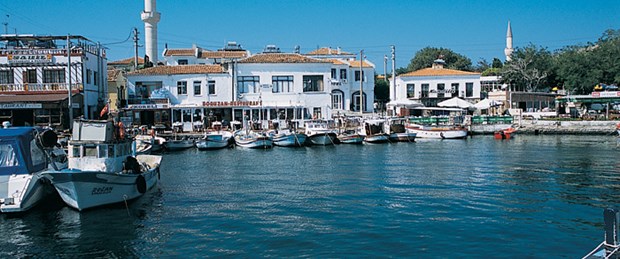 Keyif yapmak için Bozcaada biçilmiş kaftan