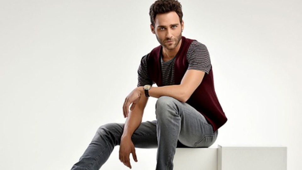 34 yaşındaki Seçkin Özdemir diziye katıldığını Instagram hesabından duyurdu.