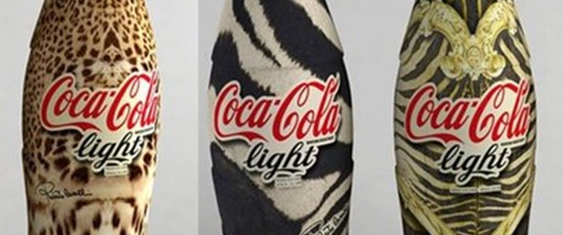 Light Cola şişeleri Cavalli’ler içinde