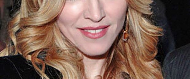 Madonna depremzedelere bağış yaptı