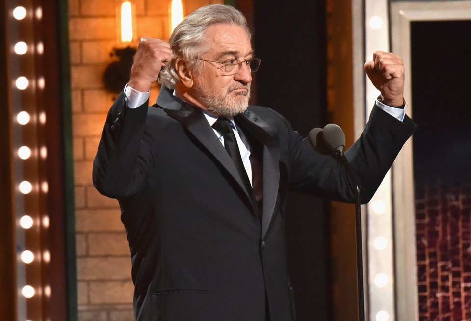 ROBERT DE NIRO CANLI YAYINDA TRUMP'A KÜFRETTİ