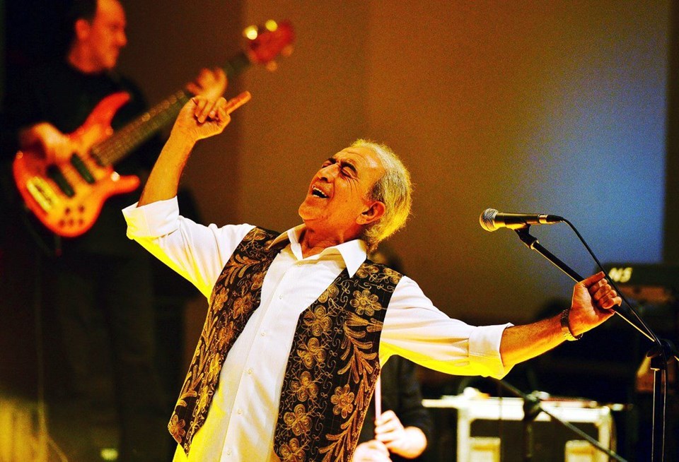 EDİP AKBAYRAM 15 YIL SONRA HARBİYE AÇIKHAVA’DA