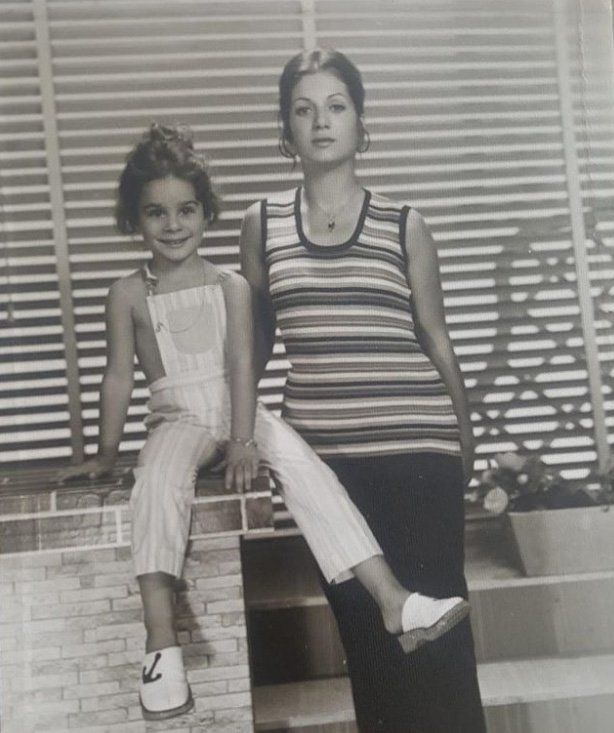 'İYİ Kİ SENİN KIZIN OLDUM'