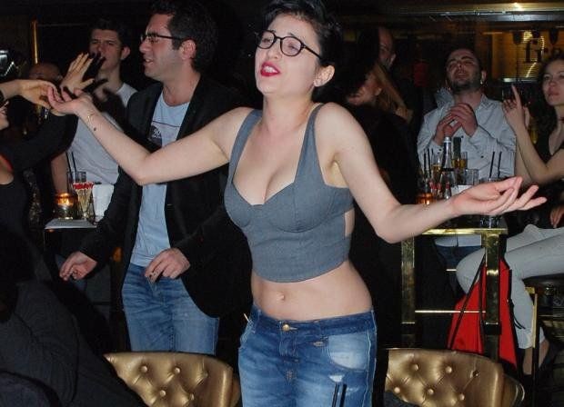 GONCA VUSLATERİ'NİN YENİ DÖVMESİ