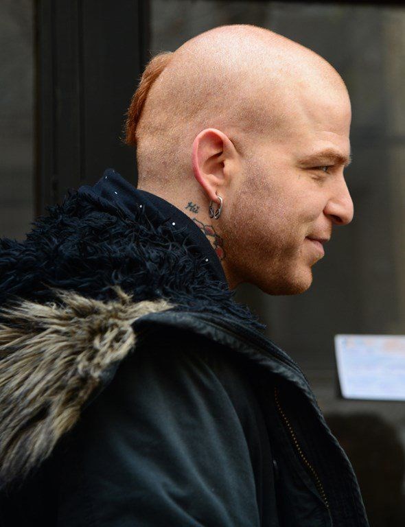 KARAGÜMRÜK'TEKİ EVİNİ SATIYOR