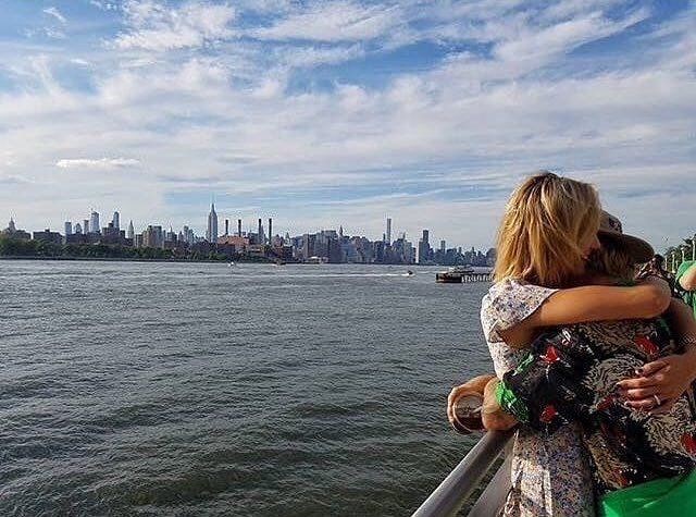 JUSTIN BIEBAR İLE HAILEY BALDWIN DUDAK DUDAĞA