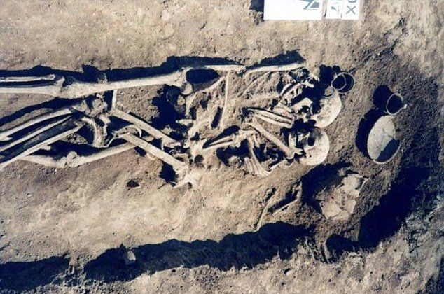 3 BİN YILLIK MEZARIN SIRRI ÇÖZÜLDÜ: ÖLÜMSÜZ AŞK