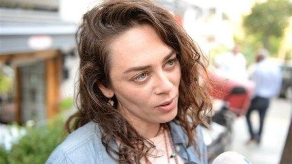 DEMET EVGAR TEKNOLOJİDEN UZAK YAŞIYOR