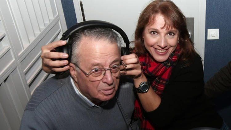 ÜNLÜ SANATÇI OYTUN ŞANAL YAŞAMINI YİTİRDİ