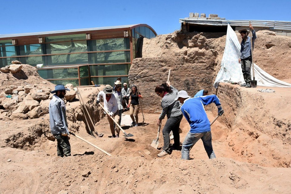 "ANITSAL VE GÖRKEMLİ SUR DUVARLARINI BULABİLDİK"