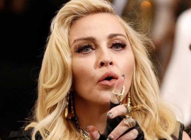 MADONNA'YA TACİZ SUÇLAMASI