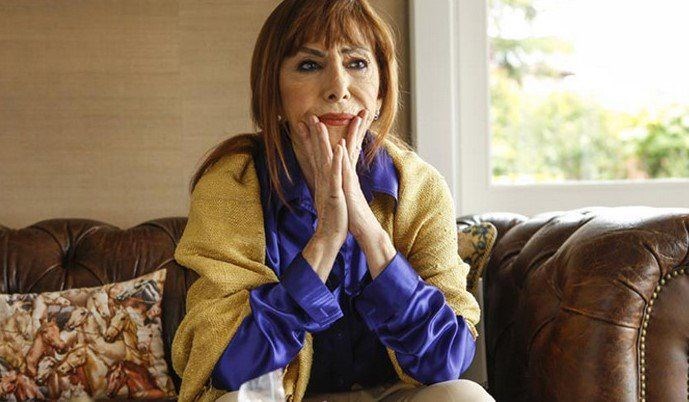 HÜMEYRA AKBAY'DAN İCRA TAKİBİ