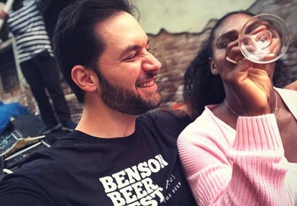 CANI İTALYAN YEMEĞİ İSTEDİ, EŞİ VENEDİK'E GÖTÜRDÜ