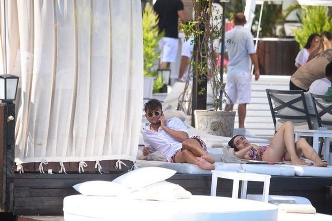 CENGİZ ÜNDER BORDUM TATİLİNDE