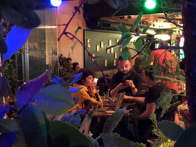 GONCA VUSLATERİ İLE MEHMET TURGUT YEMEKTE