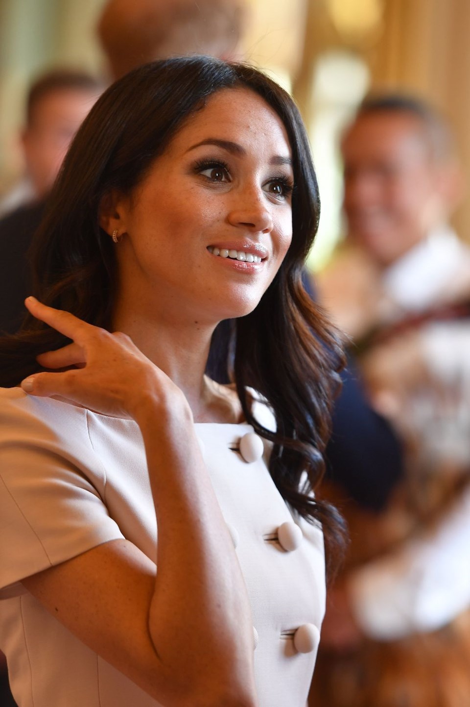 MEGHAN MARKLE 'KATE MIDDLETON' TARZIYLA SARAYDA