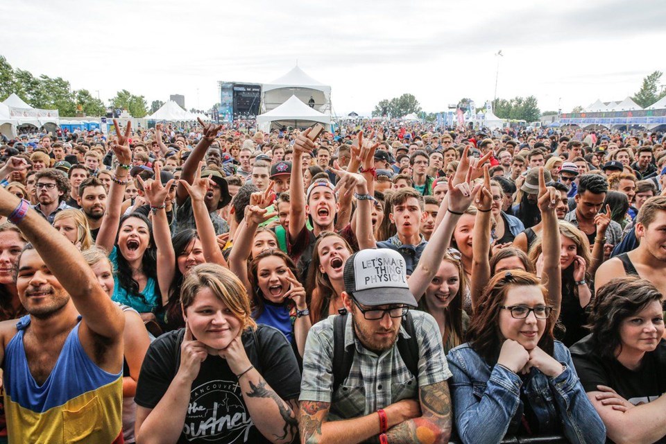 OTTAWA BLUEFEST'TE YAĞMURKUŞU KRİZİ