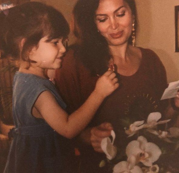 TÜRKAN ŞORAY'A NOSTALJİK KUTLAMA