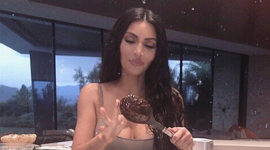 KIM KARDASHIAN MUTFAKTA