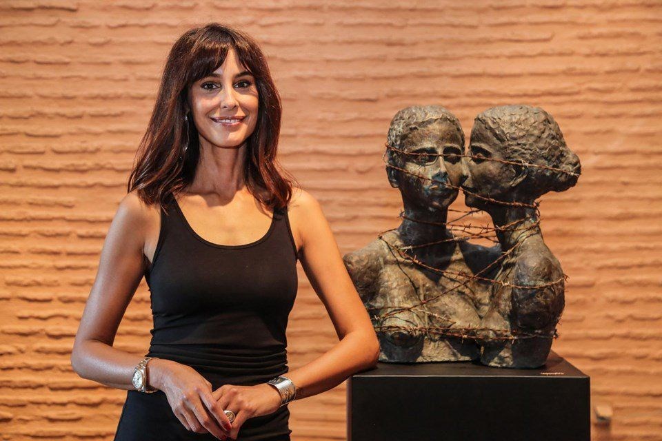 ARZUM ONAN'IN KADIN SERGİSİ AÇILDI