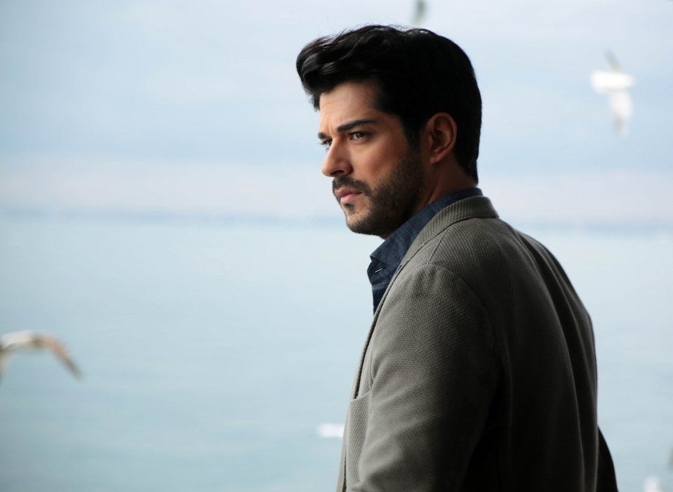 BURAK ÖZÇİVİT'TEN DEV ANLAŞMA